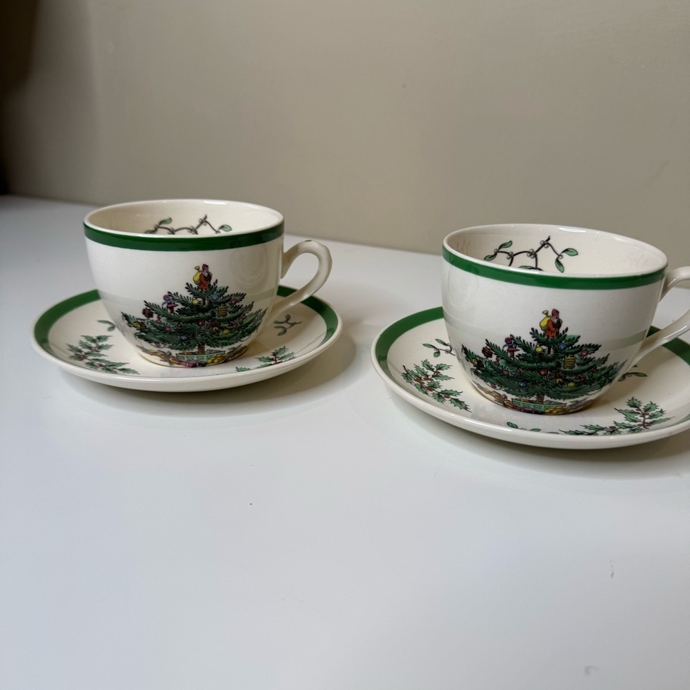 2 Spode Christmas Tree Tea Cup and Saucer Made in England